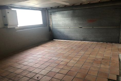 Photo of property in 25 William Souter Street, Forrest Hill, Auckland, 0620