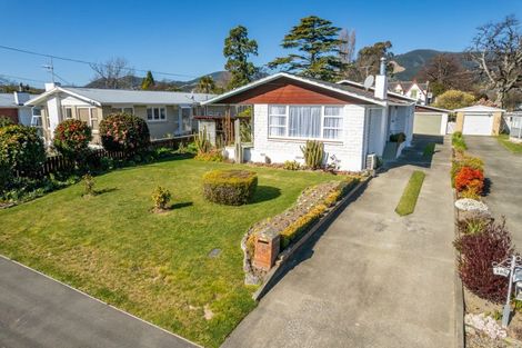 Photo of property in 20 Devon Street, Stoke, Nelson, 7011