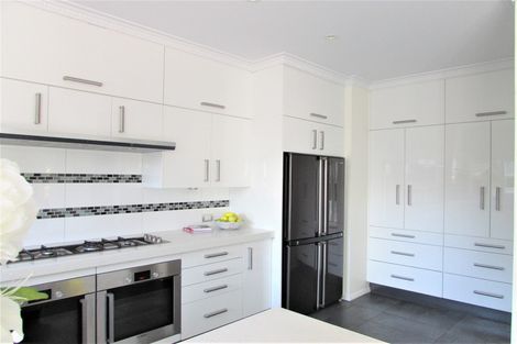 Photo of property in 18 Middleton Road, Johnsonville, Wellington, 6037