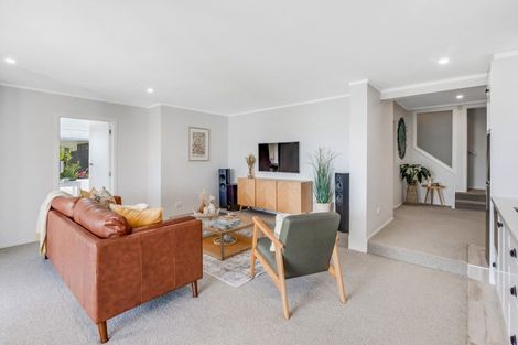 Photo of property in 26 Falstaff Place, Half Moon Bay, Auckland, 2012