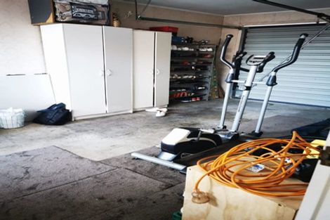 Photo of property in 2a Rustic Avenue, Mount Roskill, Auckland, 1041