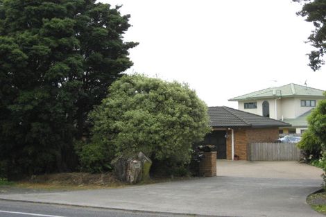 Photo of property in 500 Great South Road, Rosehill, Papakura, 2113
