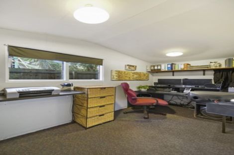 Photo of property in 19 Robert Allan Way, Pakuranga Heights, Auckland, 2010