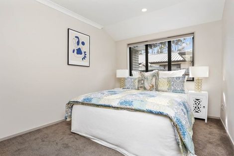 Photo of property in 54 Sherrybrooke Place, Sunnyvale, Auckland, 0612