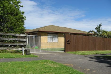Photo of property in 45 Crawford Avenue, Mangere Bridge, Auckland, 2022