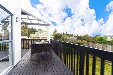 Photo of property in 50a Noeleen Street, Glenfield, Auckland, 0629