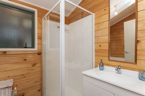 Photo of property in 10 Kirk Street, Matawai, 4075