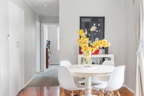 Photo of property in 253 Rangatira Road, Beach Haven, Auckland, 0626