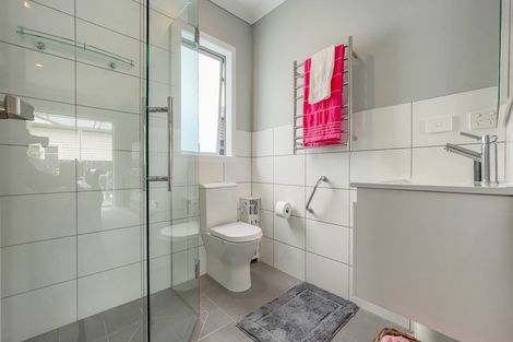 Photo of property in 62 Pipiroa Road, Ngatea, 3503