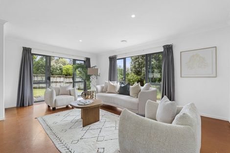 Photo of property in 1185 South Road, Oakura, 4314