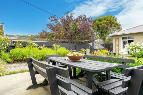 Photo of property in 360 Bay View Road, Saint Clair, Dunedin, 9012