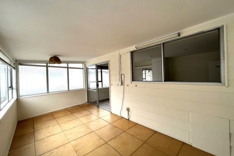 Photo of property in 373 Bucklands Beach Road, Bucklands Beach, Auckland, 2012