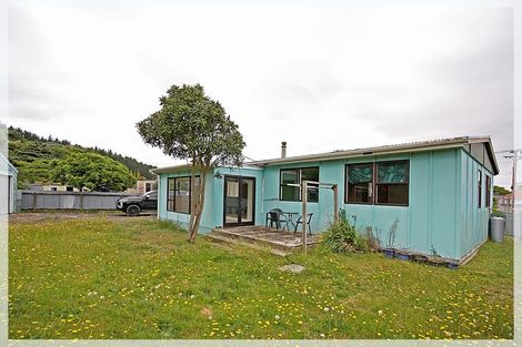 Photo of property in 23 Herrington Street, Foxton, 4814