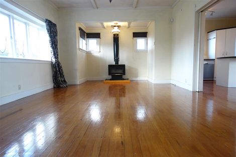 Photo of property in 16 Jasper Avenue, Mount Roskill, Auckland, 1041