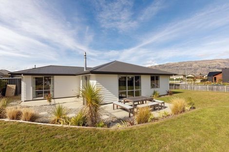Photo of property in 40 West Meadows Drive, Wanaka, 9305
