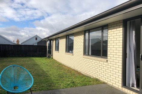 Photo of property in 2 Meyer Crescent, Halswell, Christchurch, 8025