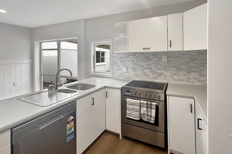 Photo of property in 19 Pratt Street, New Brighton, Christchurch, 8083