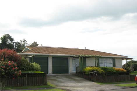 Photo of property in 2 Wesley Avenue, Frankleigh Park, New Plymouth, 4310