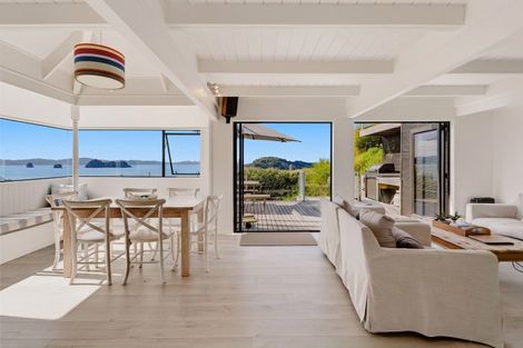 Photo of property in 5 Florence Place, Hahei, Whitianga, 3591