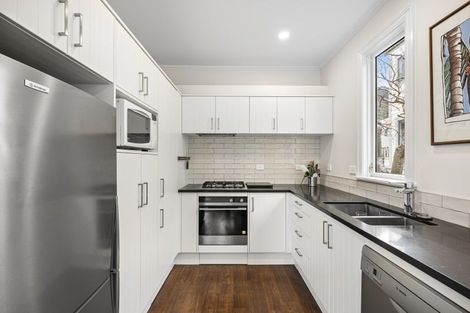 Photo of property in 1/23 Glenbervie Terrace, Thorndon, Wellington, 6011