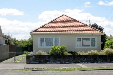 Photo of property in 82 Niblett Street, Whanganui, 4500