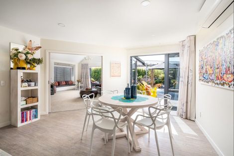 Photo of property in 7 Haines Grove, Rainbow Point, Taupo, 3330