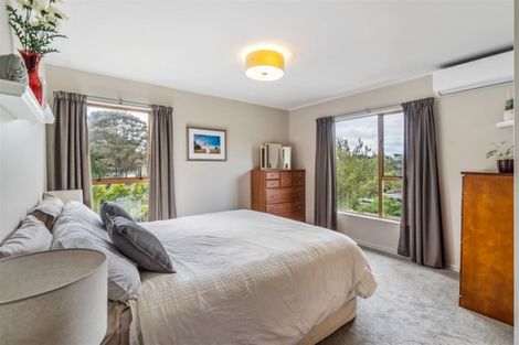 Photo of property in 13 Hiwihau Place, Glenfield, Auckland, 0629