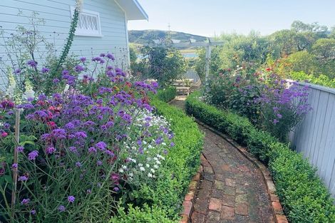 Photo of property in 4a Whitianga View, Paremata, Porirua, 5024