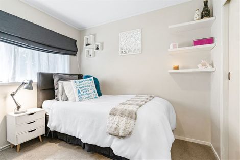 Photo of property in 1/7 Newstead Avenue, Browns Bay, Auckland, 0632