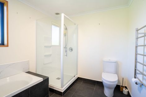 Photo of property in 4 Pisa Moorings Road, Mount Pisa, Cromwell, 9383