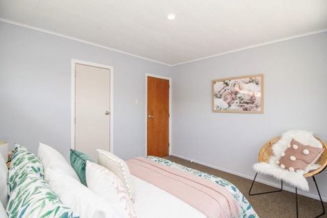 Photo of property in 270b Wellington Road, Wainuiomata, Lower Hutt, 5014