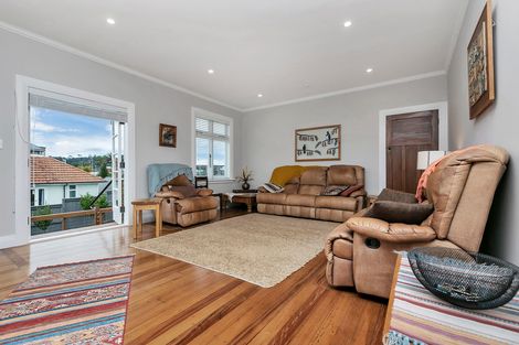 Photo of property in 1 Cochrane Road, Hobsonville, Auckland, 0616