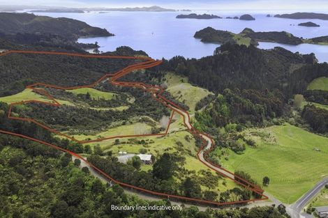 Photo of property in 250 Paroa Bay Road, Russell, 0272