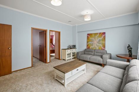 Photo of property in 11 Findlay Street, Moturoa, New Plymouth, 4310