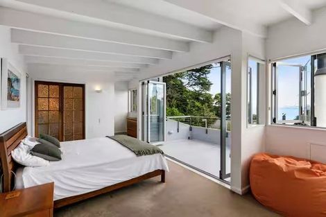 Photo of property in 48 Howard Road, Point Howard, Lower Hutt, 5013