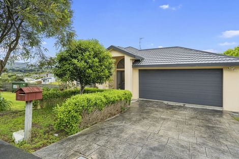 Photo of property in 41 Samwell Drive, Whitby, Porirua, 5024