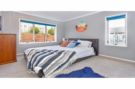 Photo of property in 69 Riverton Drive, Randwick Park, Auckland, 2105