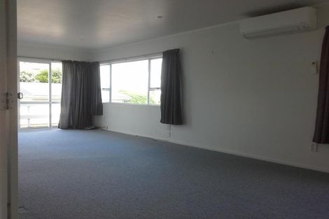 Photo of property in 8b Whiteley Street, Moturoa, New Plymouth, 4310