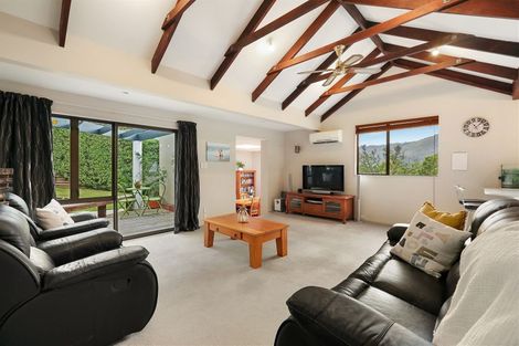 Photo of property in 14 Heathvale Place, Heathcote Valley, Christchurch, 8022