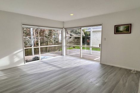 Photo of property in 2/19 Driscoll Place, Farm Cove, Auckland, 2010