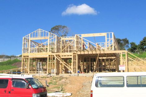 Photo of property in 28 Leafield Crescent, Henderson, Auckland, 0612