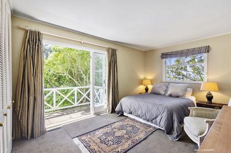 Photo of property in 14 Lookout Road, Roseneath, Wellington, 6011