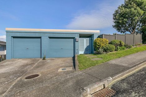 Photo of property in 40 Truro Road, Camborne, Porirua, 5026