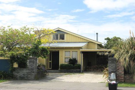 Photo of property in 14 Akaroa Street, Kaiapoi, 7630