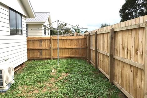 Photo of property in 9 Forbury Place, Mangere, Auckland, 2022