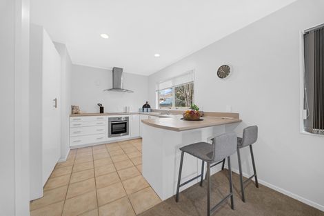 Photo of property in 2/105 Carnoustie Drive, Wattle Downs, Auckland, 2103