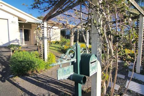 Photo of property in 20 Cinnabar Place, Westgate, Auckland, 0614