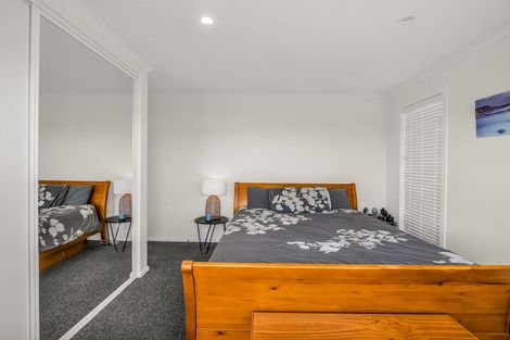 Photo of property in 33 Golf Vue Place, Castlecliff, Whanganui, 4501