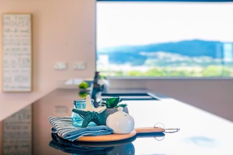 Photo of property in 8 Kohutuhutu Road, Raumati Beach, Paraparaumu, 5032