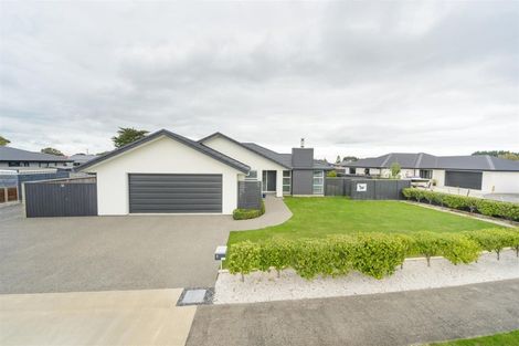 Photo of property in 19 George Street, Bulls, 4818